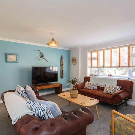 Beach Cottage Литам Сент Аннс Екстериор снимка