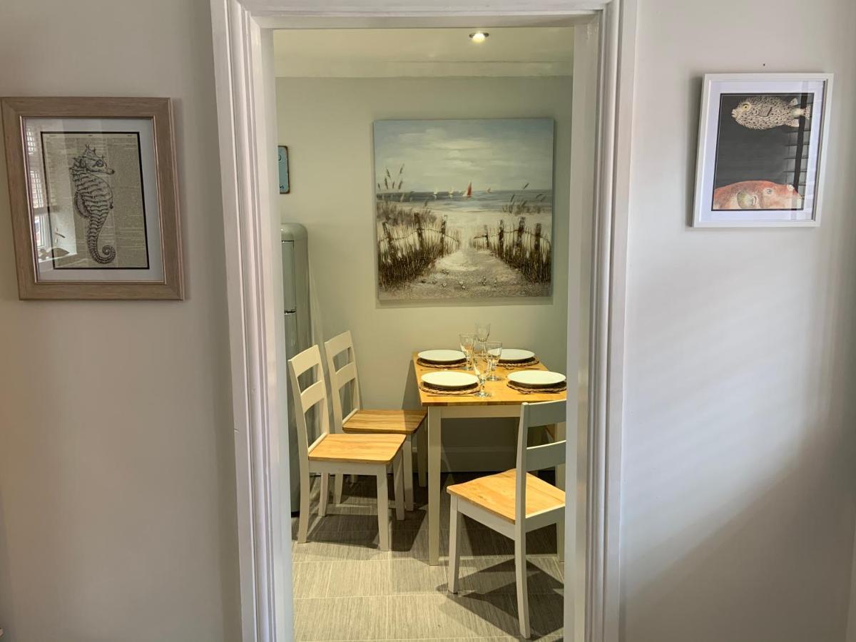 Beach Cottage Литам Сент Аннс Екстериор снимка